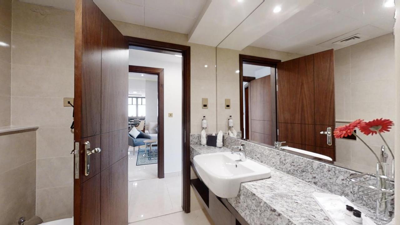 Suha Park Luxury Hotel Apartments, Waterfront Jaddaf Дубай Экстерьер фото